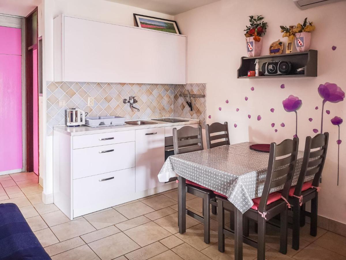 Apartment Cvjetko By Interhome Rakalj Zewnętrze zdjęcie